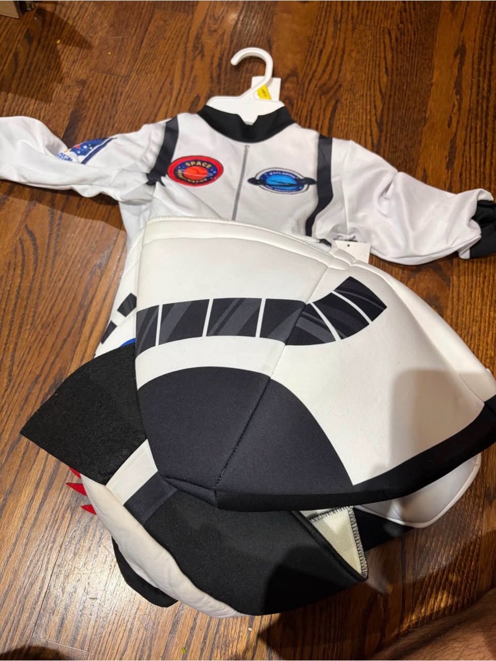 3-4 T kids toddlers astronaut children’s Halloween costume space adventurer